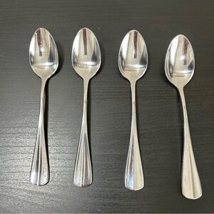 Lot of 4 Oneida Savor Teaspoons Stainless Steel Silver Flatware 6 1/4"